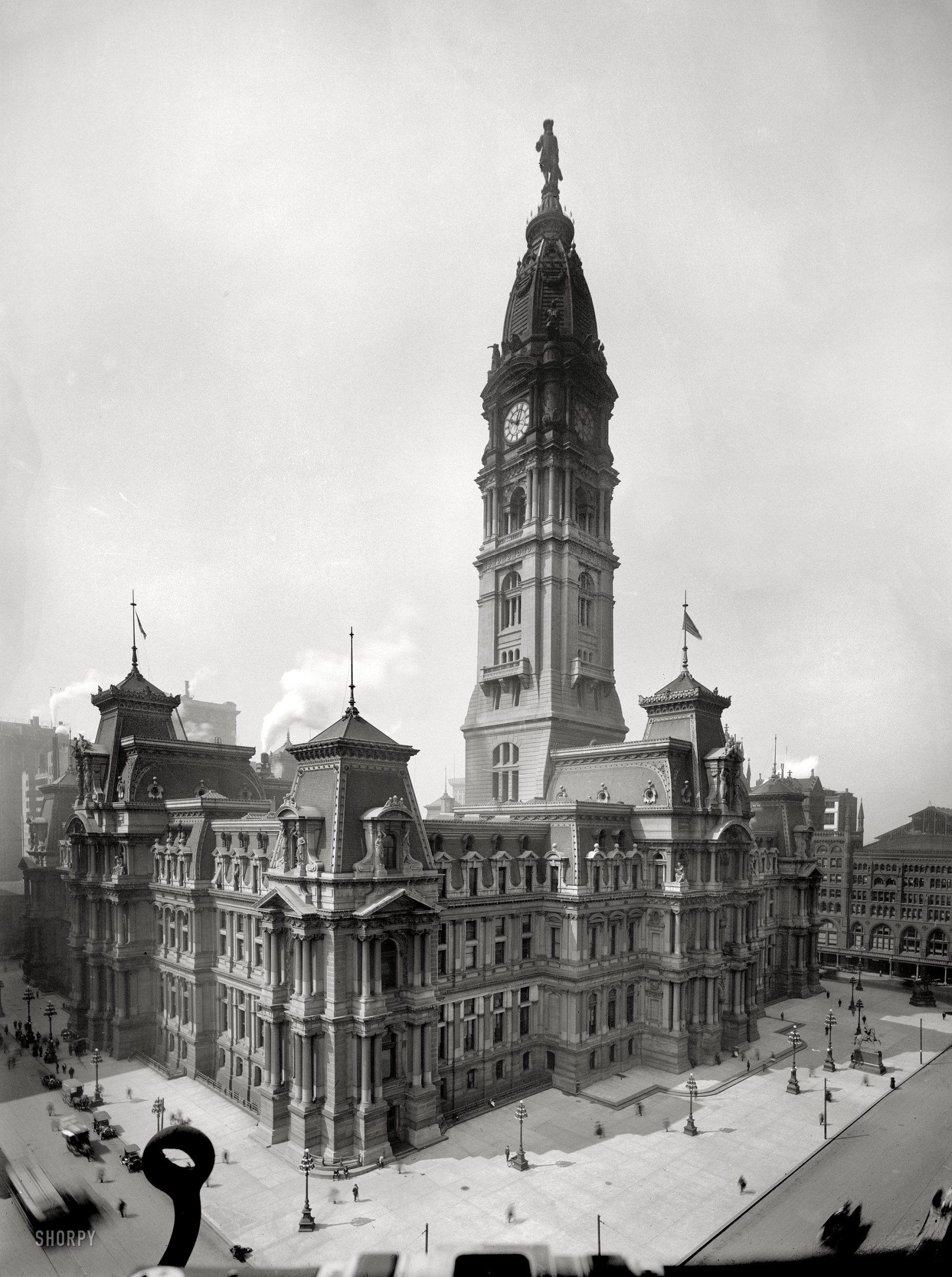 Philadelphia City Hall 1910. Photo via shorpy.com