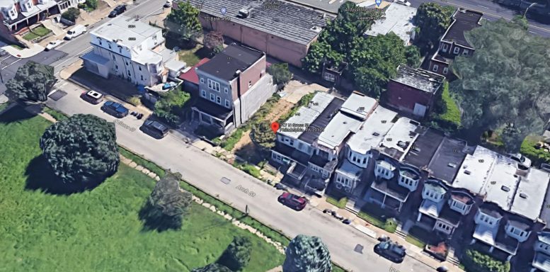 147-149 North Gross Street. Looking northeast. Credit: Google Maps