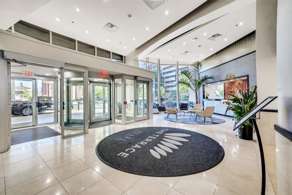 The Terrace on 18th at 1776 Benjamin Franklin Parkway. Lobby. Credit: Pearl Properties