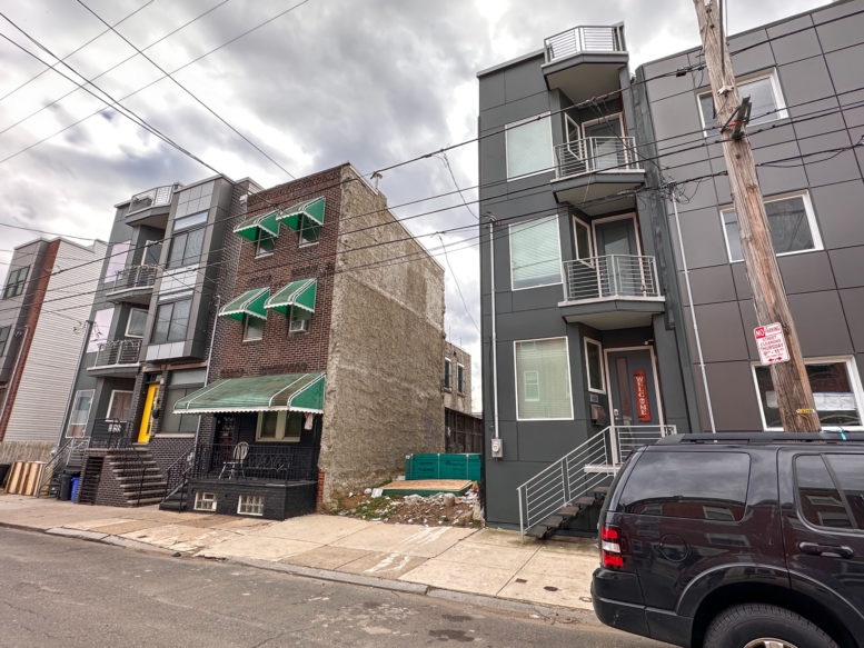 Progress Stalled at Site of SingleFamily Rowhouse Planned at 612