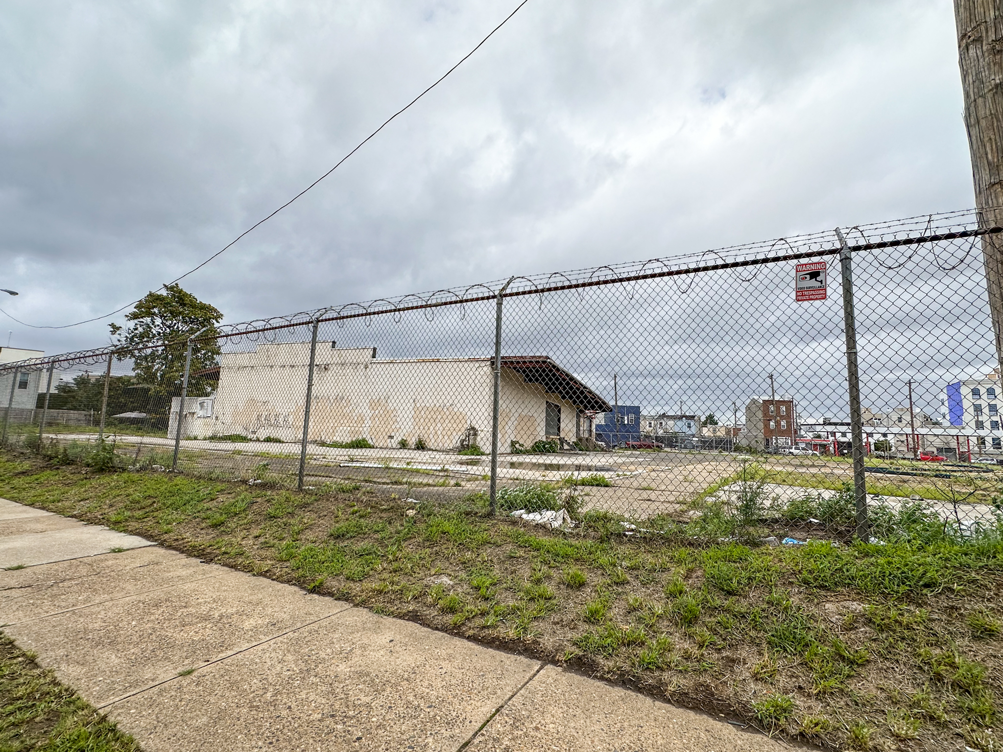 2621-67 Frankford Avenue. Photo by Jamie Meller. August 2024