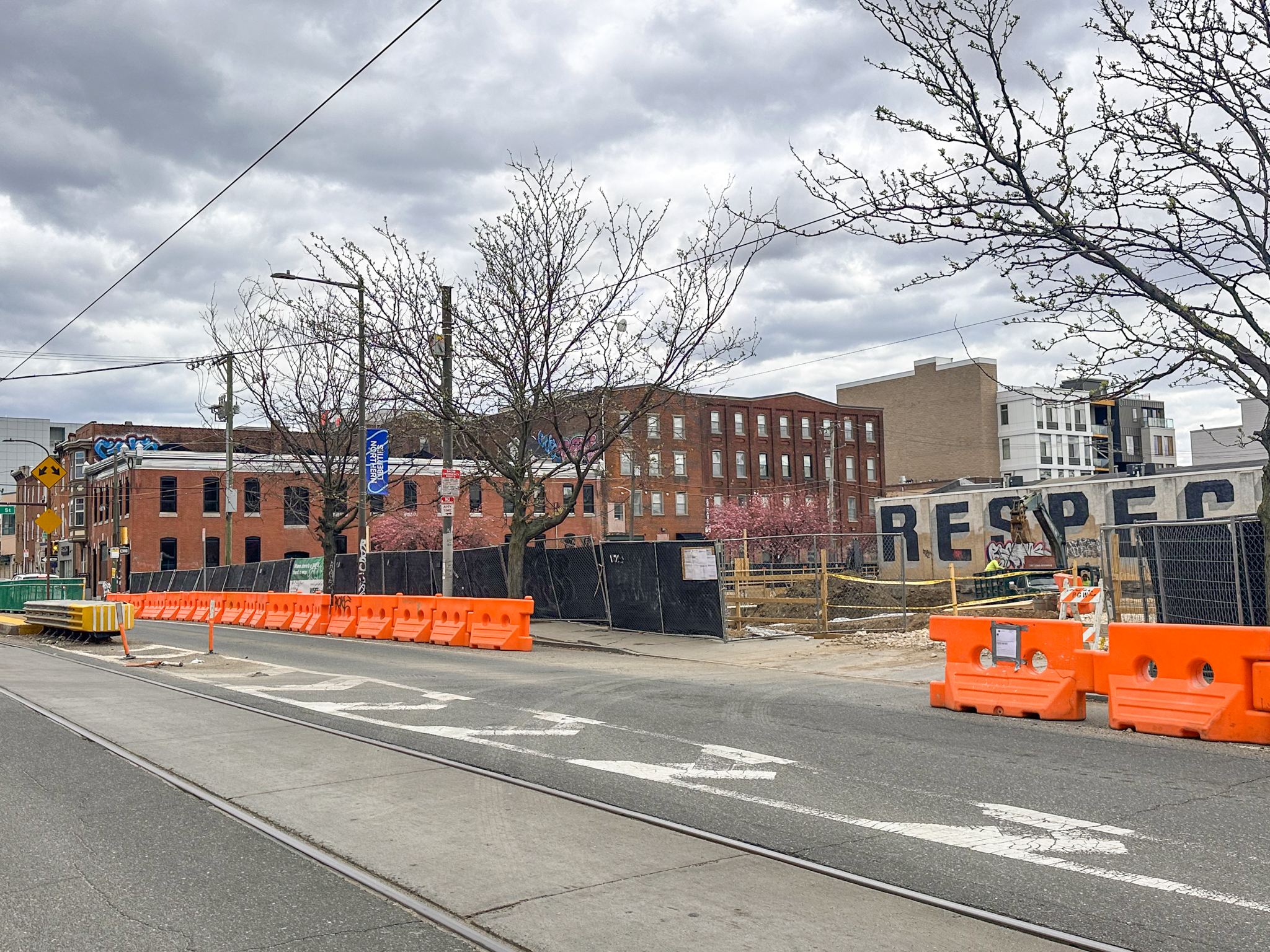 310 West Girard Avenue. Photo by Jamie Meller. April 2025