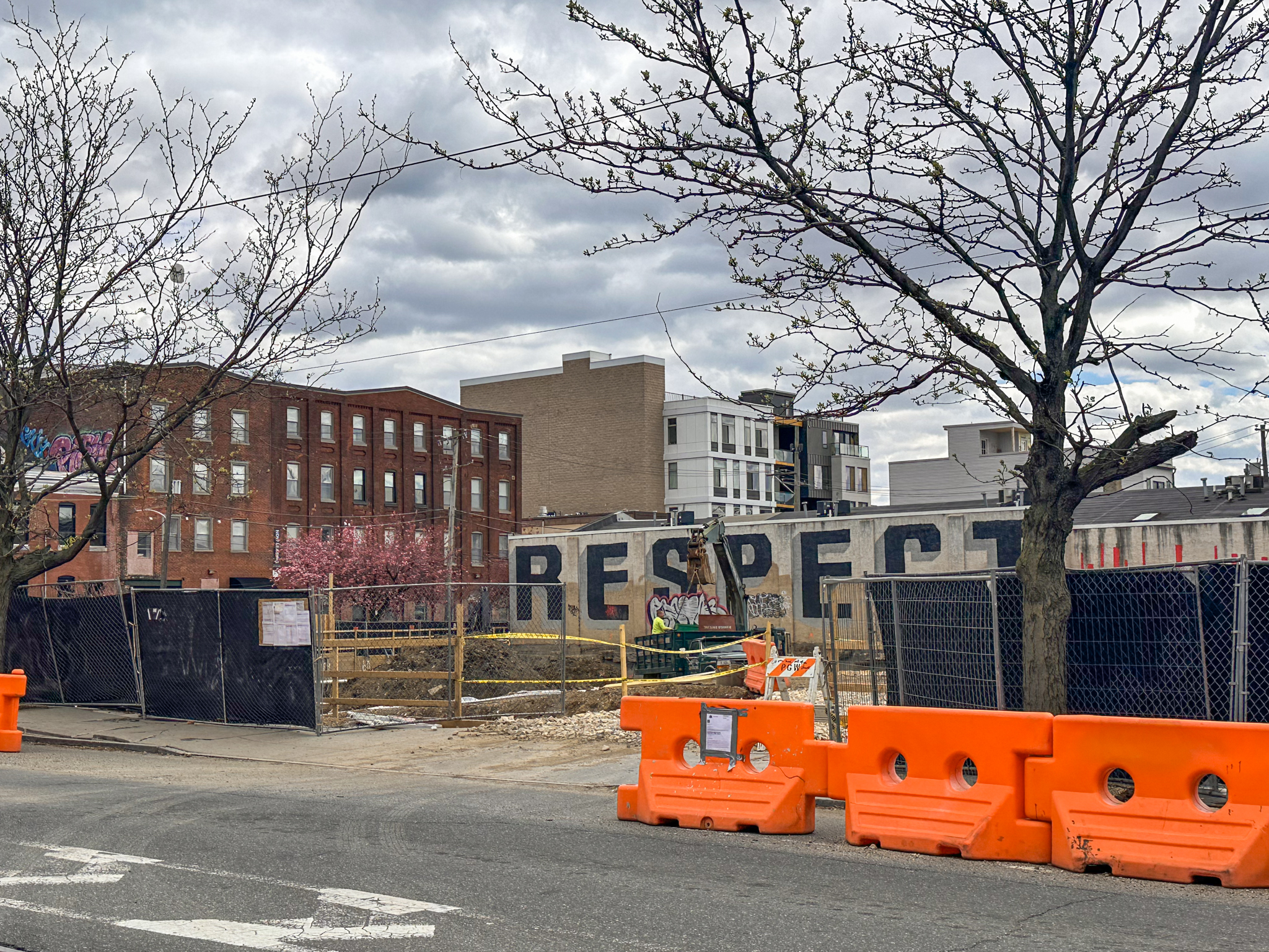 310 West Girard Avenue. Photo by Jamie Meller. April 2025