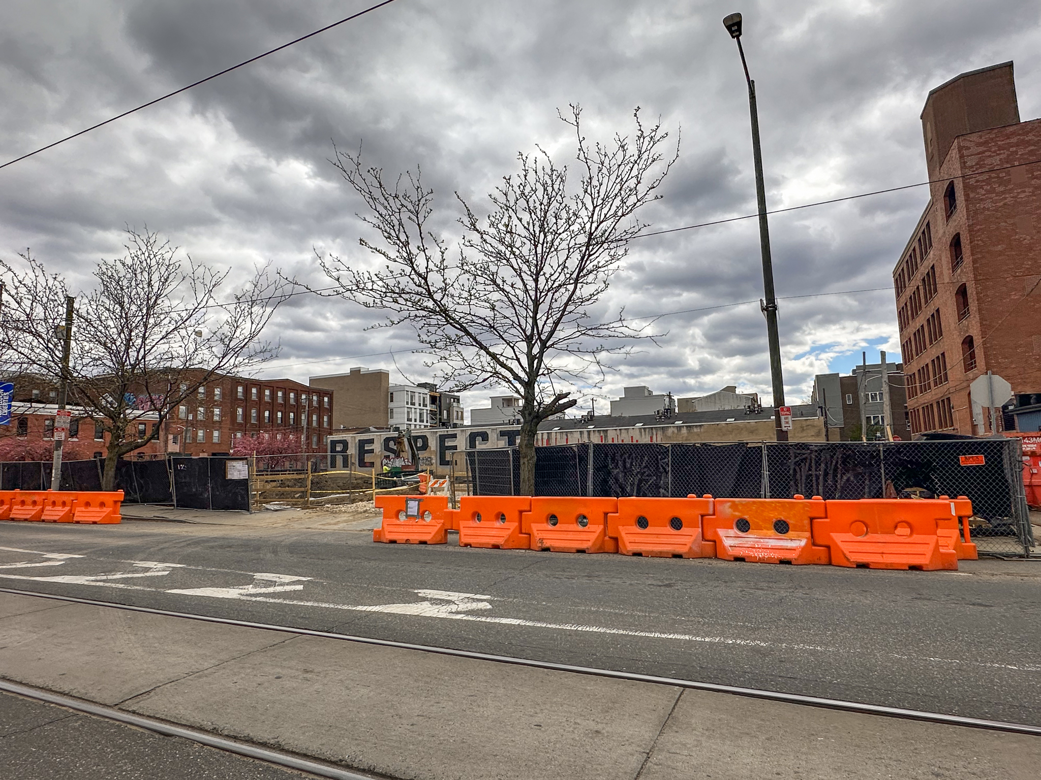 310 West Girard Avenue. Photo by Jamie Meller. April 2025