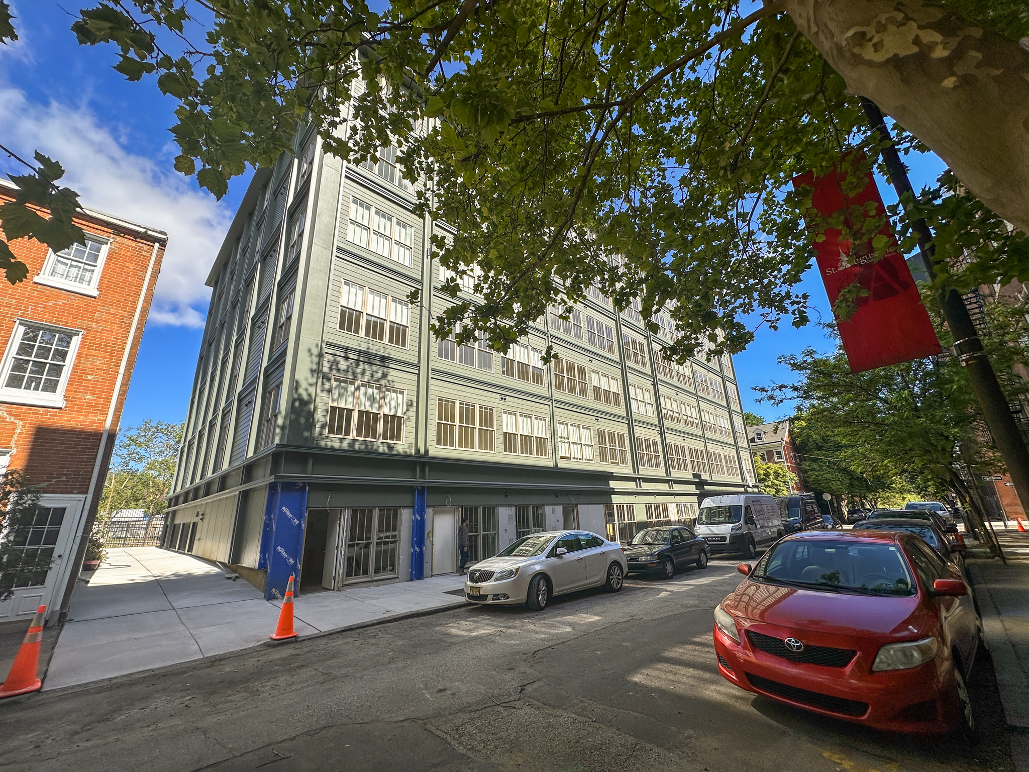 416 Vine Street. Photo by Jamie Meller. May 2025