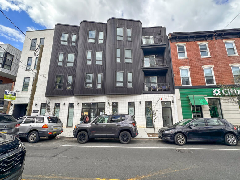 1538-44 Frankford Avenue. Photo by Jamie Meller. June 2025