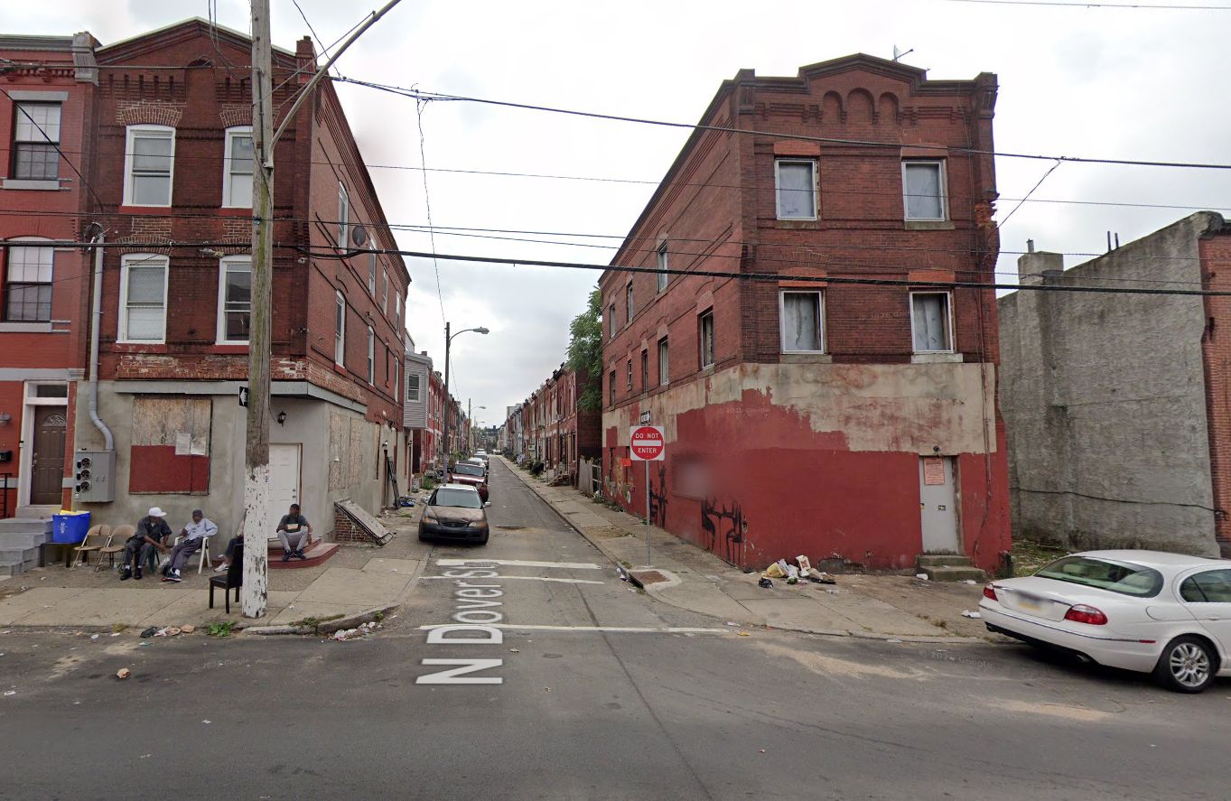 2828 Master Street (in center right). Site conditions prior to demolition. Looking south. October 2019. Credit: Google Maps