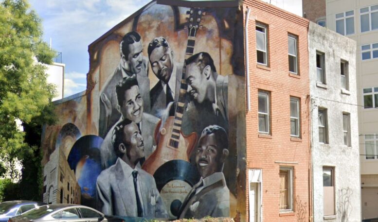 859 North 15th Street. The Dixie Humminbirds mural. Looking southeast. April 2019. Credit: Google Maps