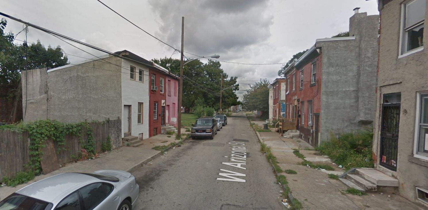 1027 West Arizona Street (left). Site conditions prior to redevelopment. Looking northeast. September 2014. Credit: Google Street View via Google Maps